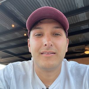 Meet your Posher, Roman